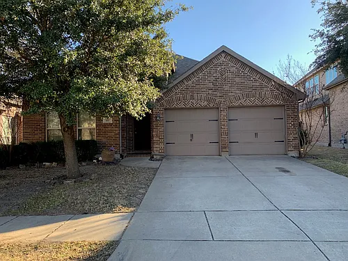 1017 Somerset Cir Photo 1