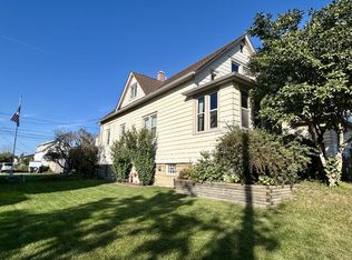 1310 Monroe Ave, South Milwaukee, WI 53172