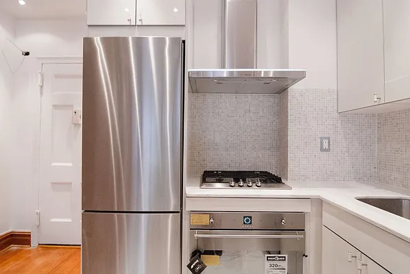 Rented by WAM Partners - William Moses Co. | media 13