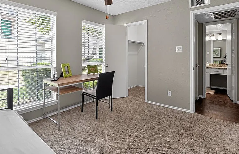 Westmount at River Park Apartments — Photo 11