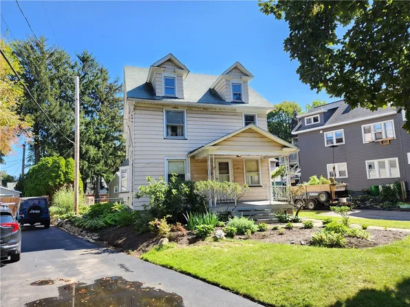 808 N Winton Rd, Rochester, NY 14609