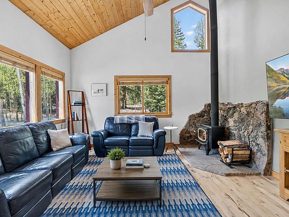 3rd image of 366 Quartzville Road