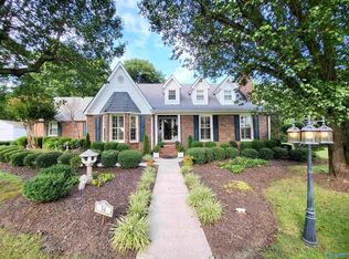 34 Natural Bridge Rd, Hartselle, AL 35640