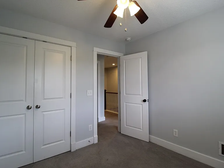 3733 Thompson Cir — Photo 22