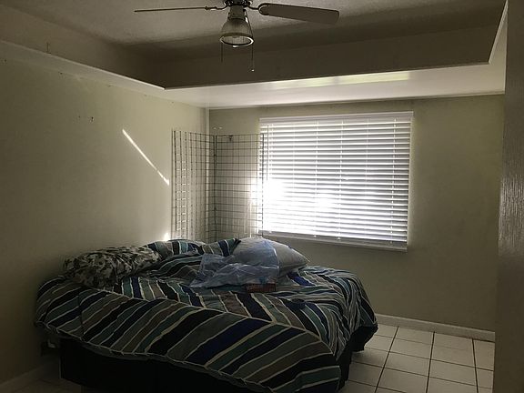 5th image of 620 SW Belmont Cir