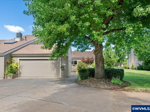 6745 Continental Cir SE, Salem, OR 97306