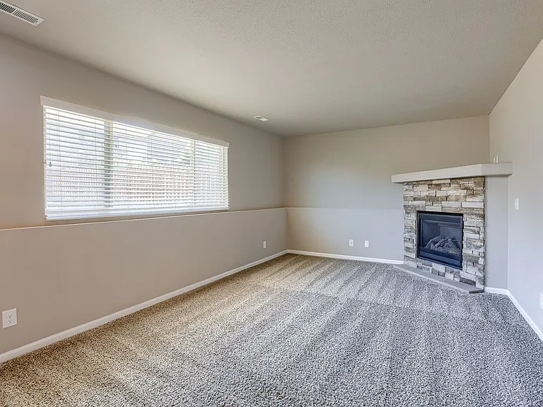 18812 Birch Ave — Photo 21