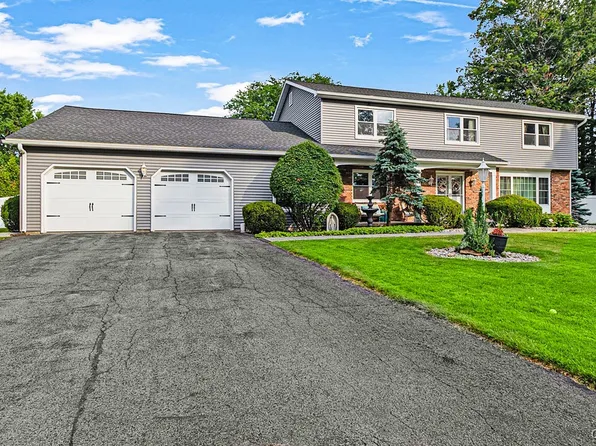 7 Woodstock Ct, New Hartford, NY 13413