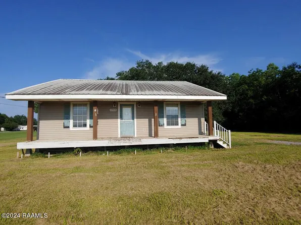 10904 Cabrol Rd, Abbeville, LA 70510