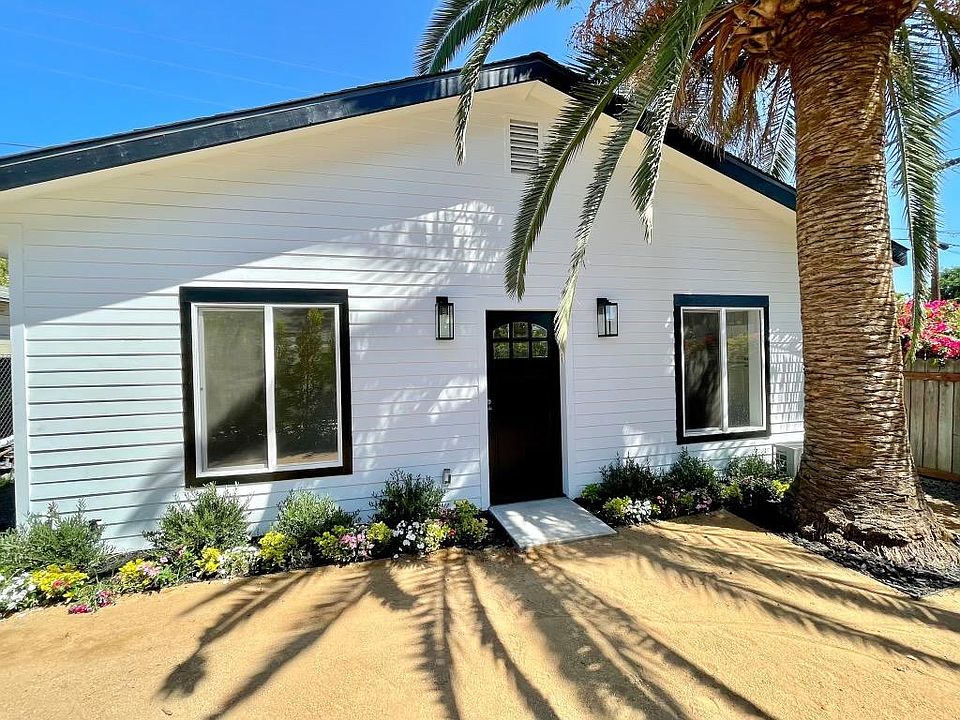 Front Door & Exterior