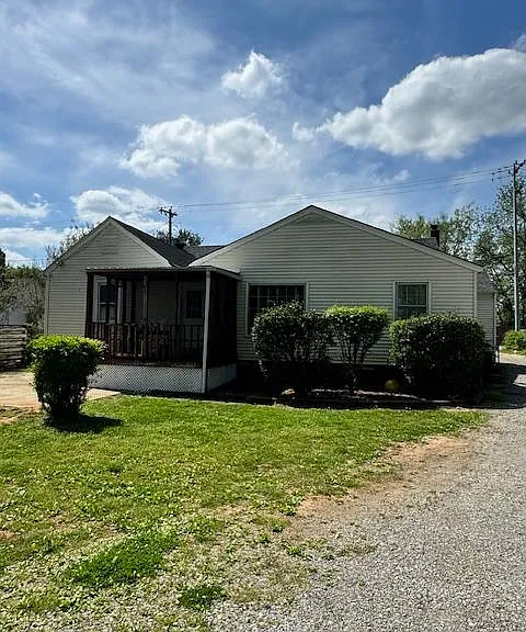 1320 Poplar Ave — Photo 13