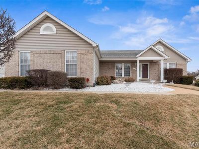 1812 Meadow Trails Dr, Florissant, MO, 63031