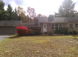 1253 Red Apple Rd, Manistee, MI 49660