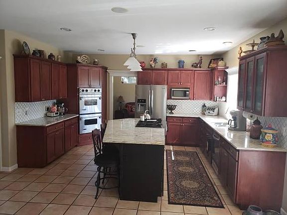 Kitchen, island, double oven, downdraft range