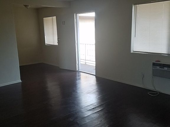 5th image of 606 W 16th St APT 12
