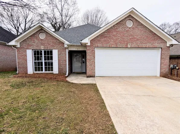 737 Salters Dr, Hueytown, AL 35023