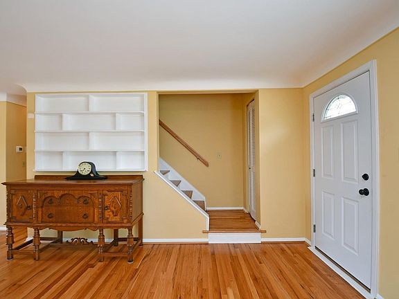 3rd image of 8654 Brent Dr