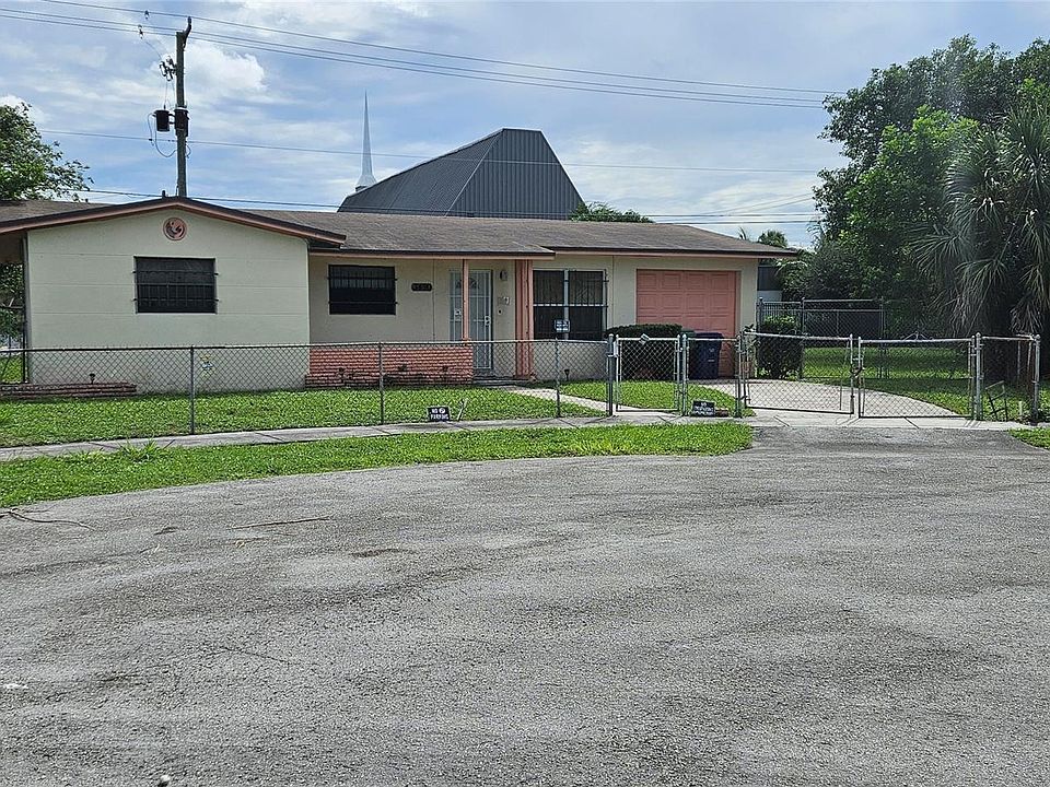 1st image of 3490 NW 1st Street