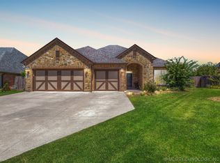 101 W 130th St S, Jenks, OK 74037