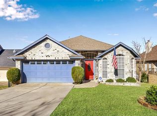 127 Harbour Town Dr, Montgomery, TX 77356