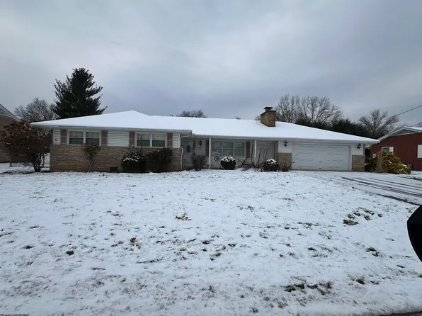 641 Easy St, Bridgeport, WV 26330