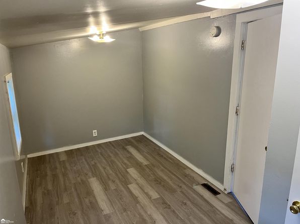 647 Monroe St, Flint, MI 48503