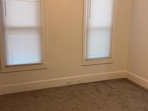 5th image of 176 Griffith St