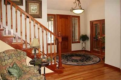 5th image of 2109 Cove Dr
