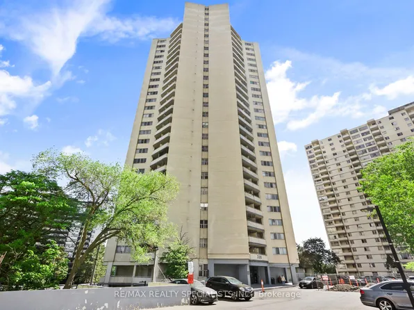 330 Dixon Rd #1205, Toronto, ON M9R 1S9