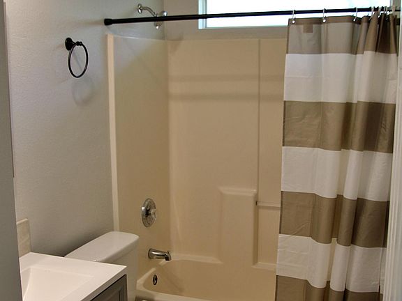 2nd Bathroom