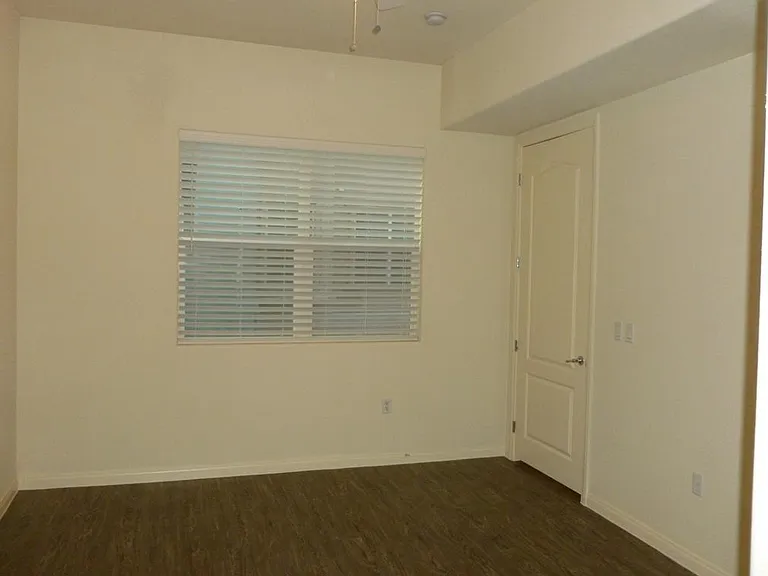 32 E Serene Ave #123 — Photo 12