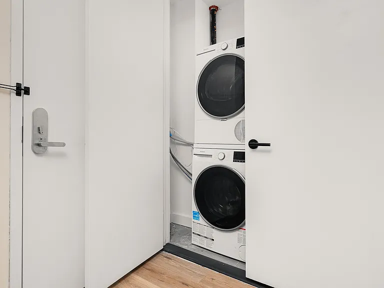 21 Garden St #5B — Photo 10