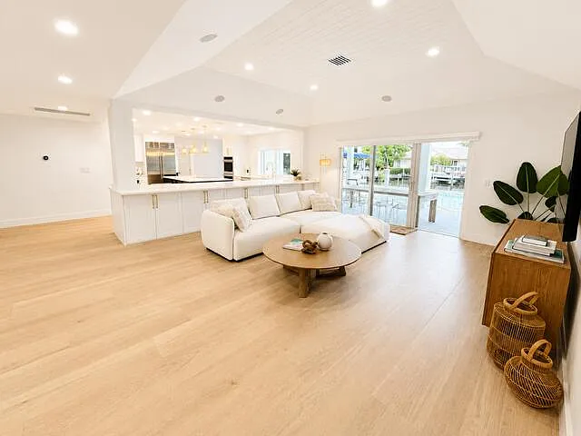 885 Nafa Dr — Photo 28