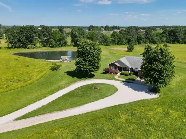 9200 E Bowling Ln, Columbia, MO 65201
