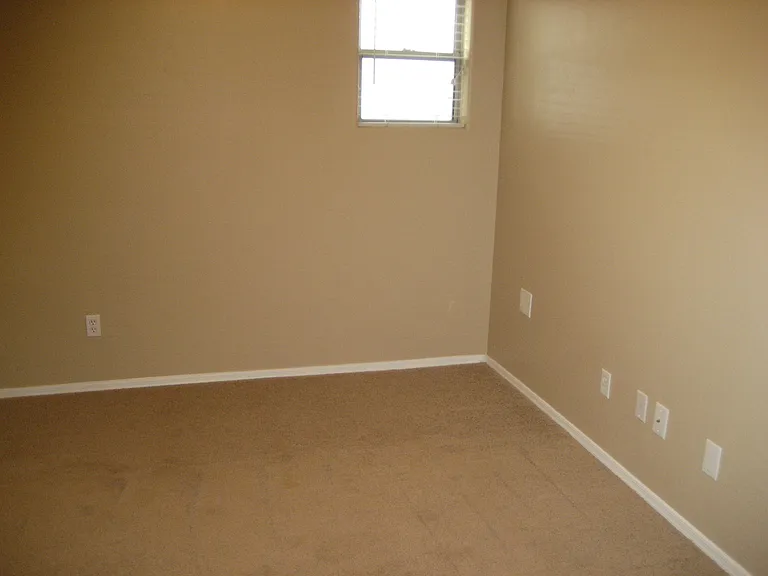 2027 E University Dr #125 — Photo 38