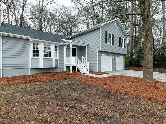 4th image of 1360 Willow Bend Dr