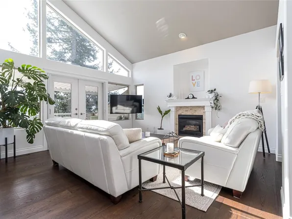 150 Rainbow Cres, Nanaimo, BC V9T 4Y2