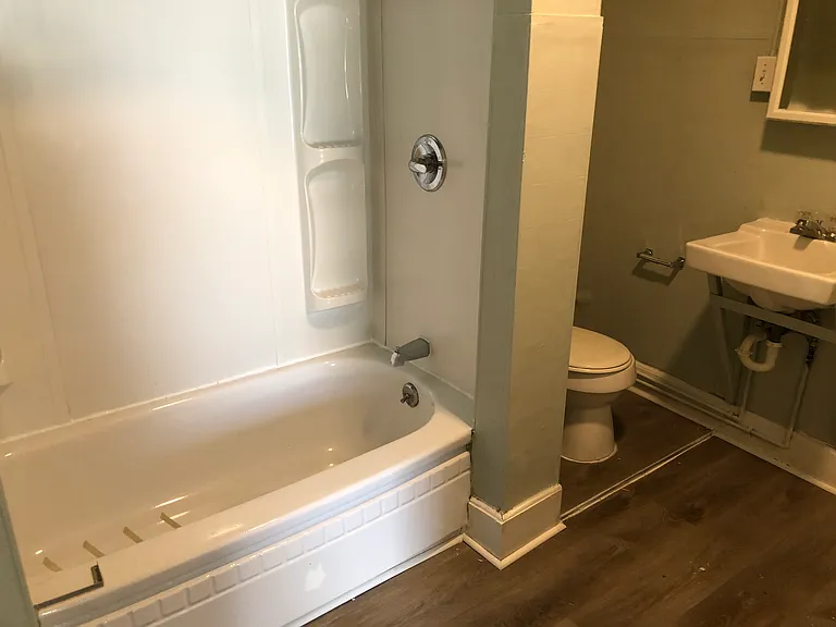 28 Haendel St #3 — Photo 3