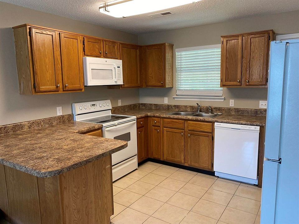 125 Shadowrock Dr Tunnel Hill GA Zillow