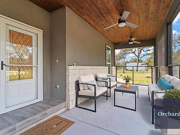 4th image of 281 Wood Valley Dr
