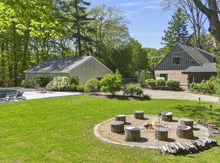 9626 Union Pier Rd, Union Pier, MI 49129