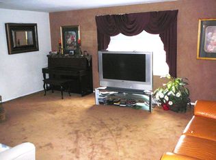 406 Tomlinson Rd, Philadelphia, PA 19116