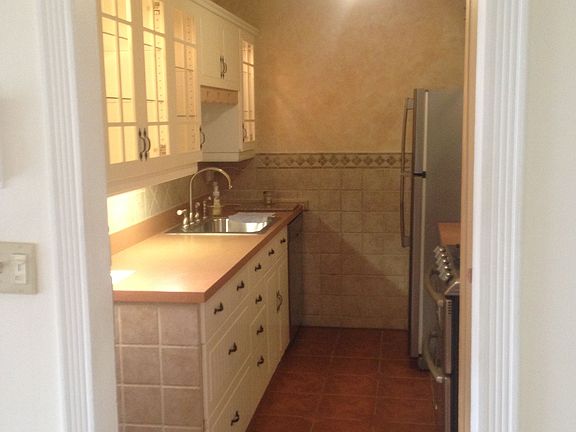 4th image of 1120 Warburton Ave APT 4D