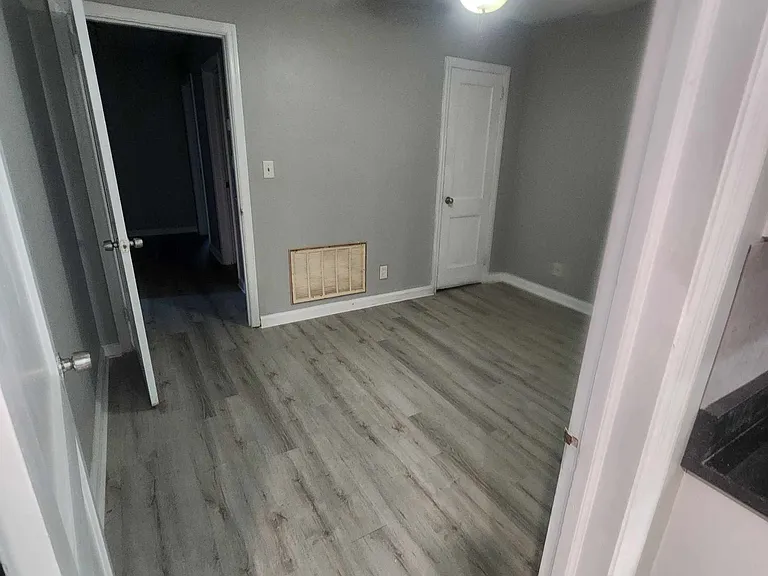 6113 Warner Rd — Photo 17