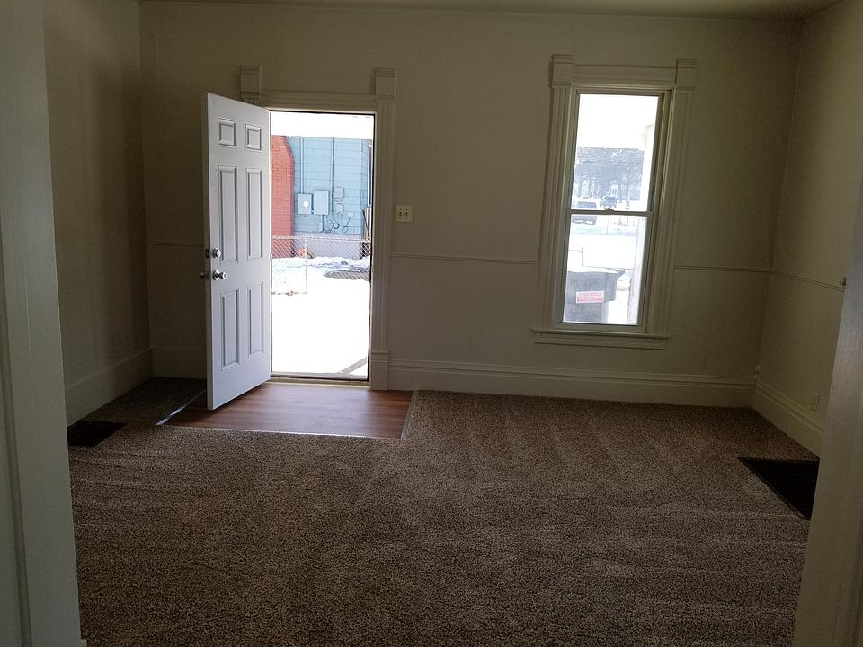1st image of 714 N Washington St