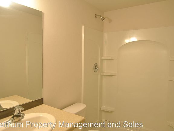 5th image of 915 Cashmere St #B
