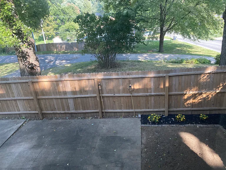 2201 Ashland Ave — Photo 1