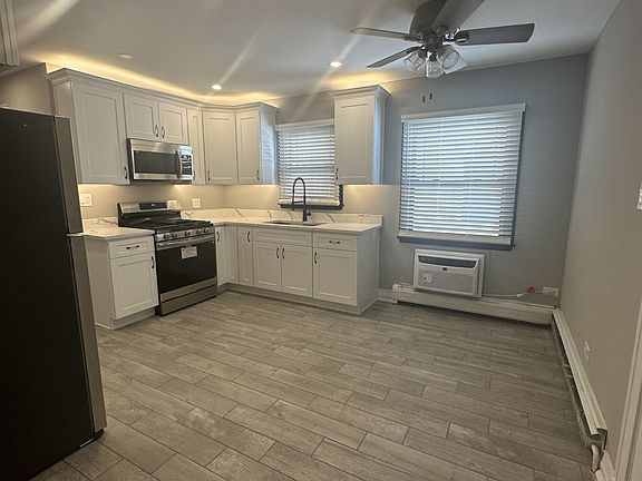 2nd image of 1002 N 24th Ave #2