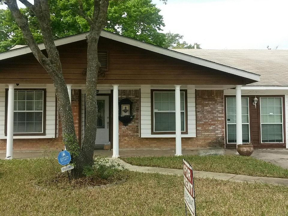 1st image of 11539 Woollcott St