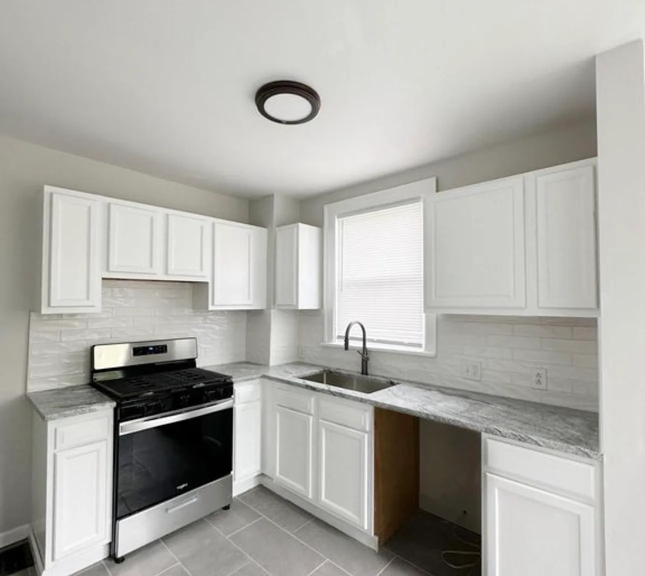 3 bed, $1,675 — Photo 4